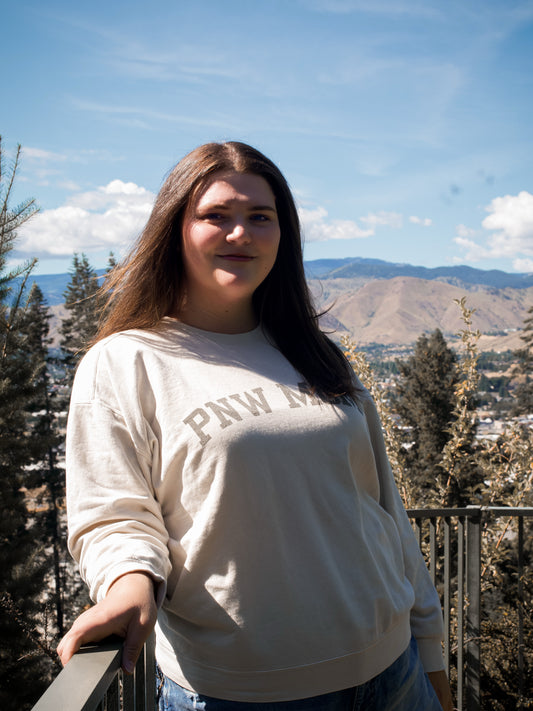 PNW MOM Lightweight Sweatshirt